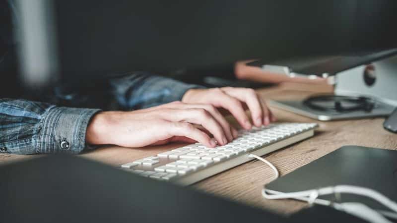 w, tags: software - images.unsplash.com